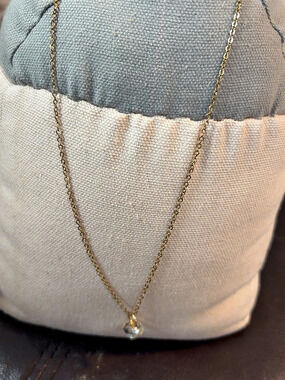 Gold-Tone Pendant Necklace Like New